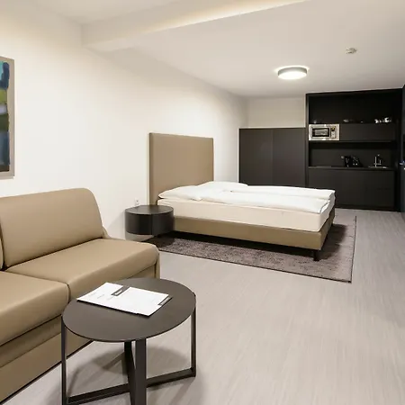 Backhome Hotel 3*